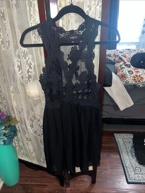Varga Black Lace-Front Sleeveless Dress